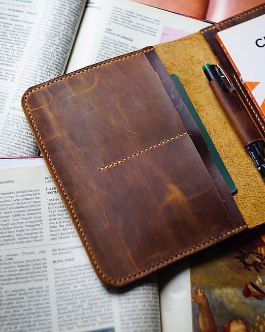 EternaMuhan A5 Leather Organizer and Book Cover – Cultivate Your Curiosity - EternaMuhan