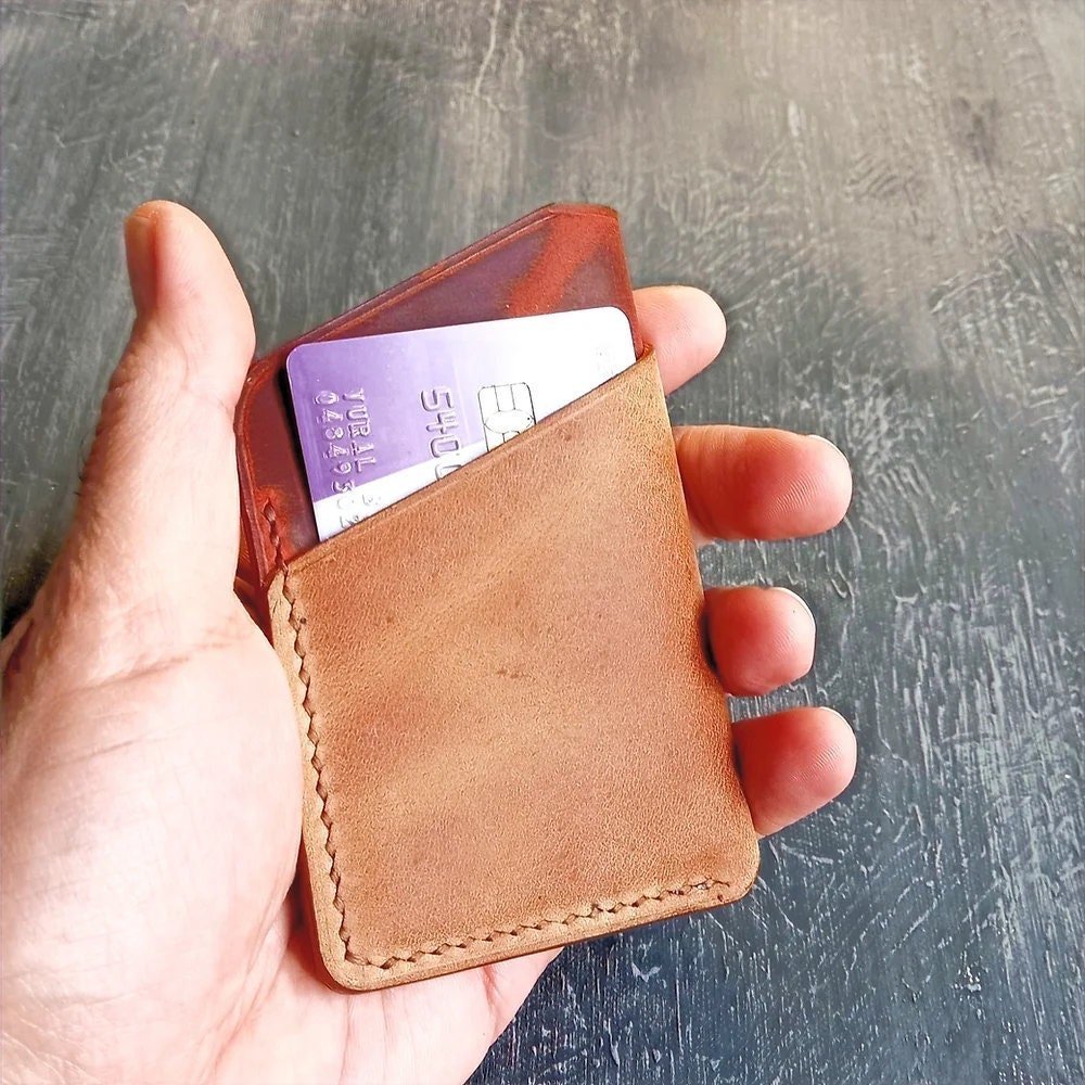 EternaMuhan Artisan Leather Card Holder Wallet - Compact Elegance for the Minimalist - EternaMuhan