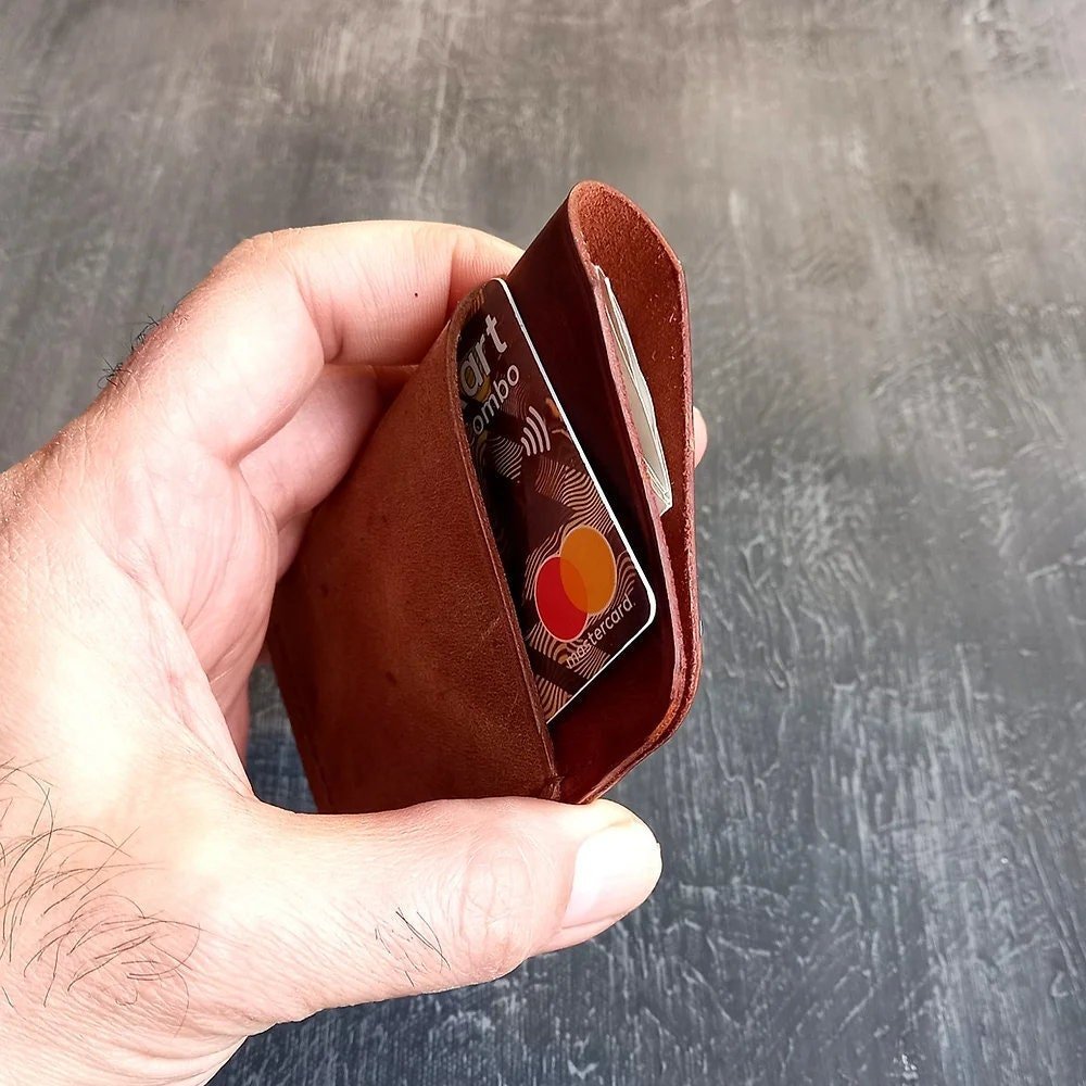 EternaMuhan Artisan Leather Card Holder Wallet - Compact Elegance for the Minimalist - EternaMuhan