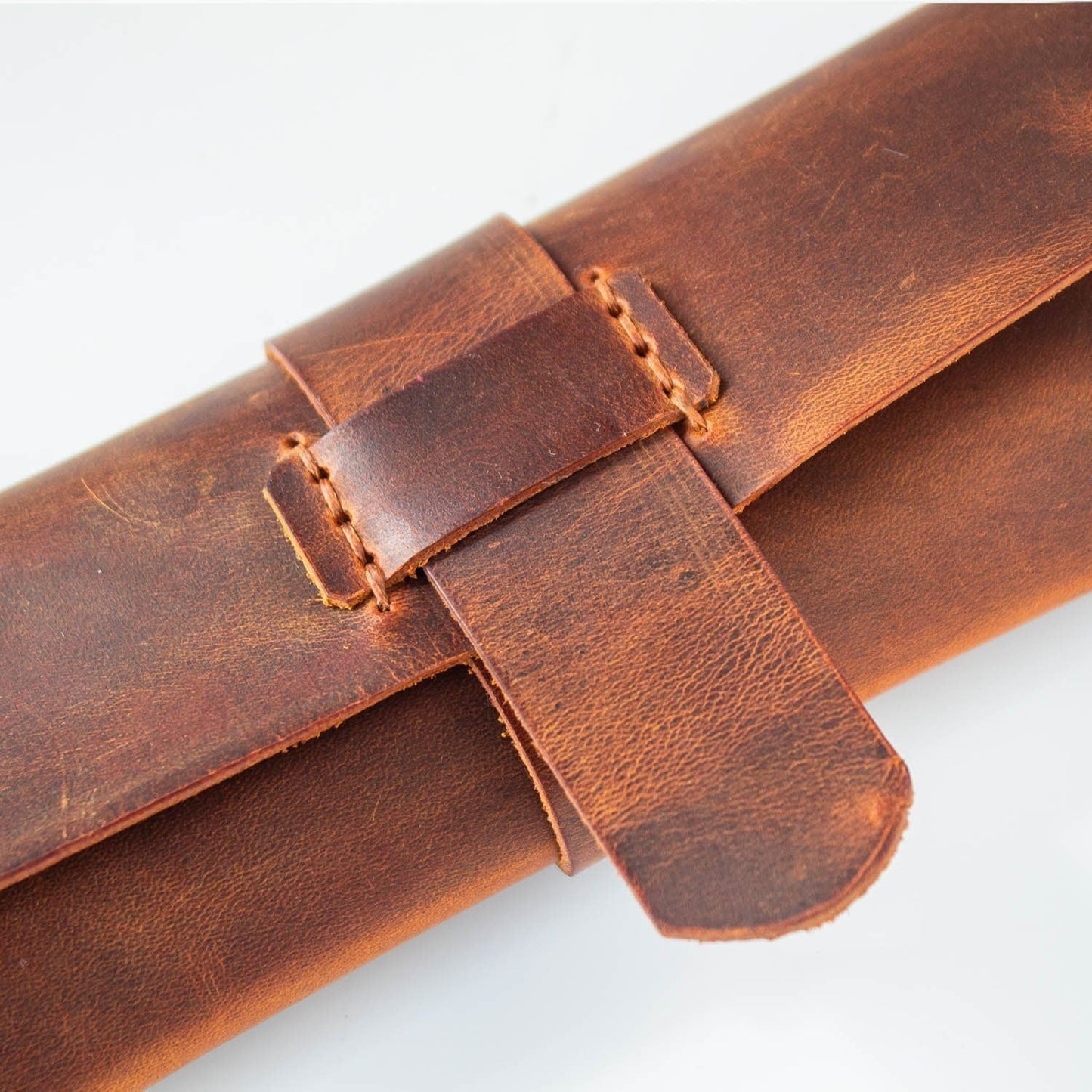 EternaMuhan Artisanal Leather Pen Holder – The Scribe's Essential Companion - EternaMuhan