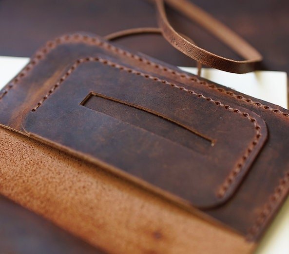 EternaMuhan Classic Hand - Stitched Leather Tobacco Pouch – A Connoisseur's Retreat - EternaMuhan