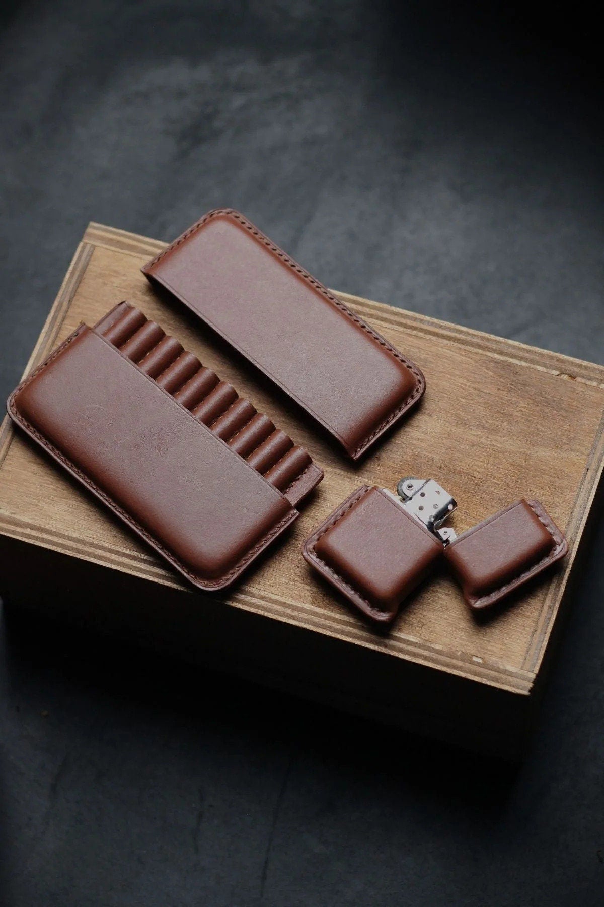 EternaMuhan Classic Leather Cigarette Case with Lighter Sleeve – The Sophisticate's Ensemble - EternaMuhan