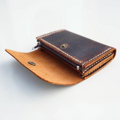 EternaMuhan Handcrafted Leather Card Holder – Stylish Organization for Your Essentials - EternaMuhan