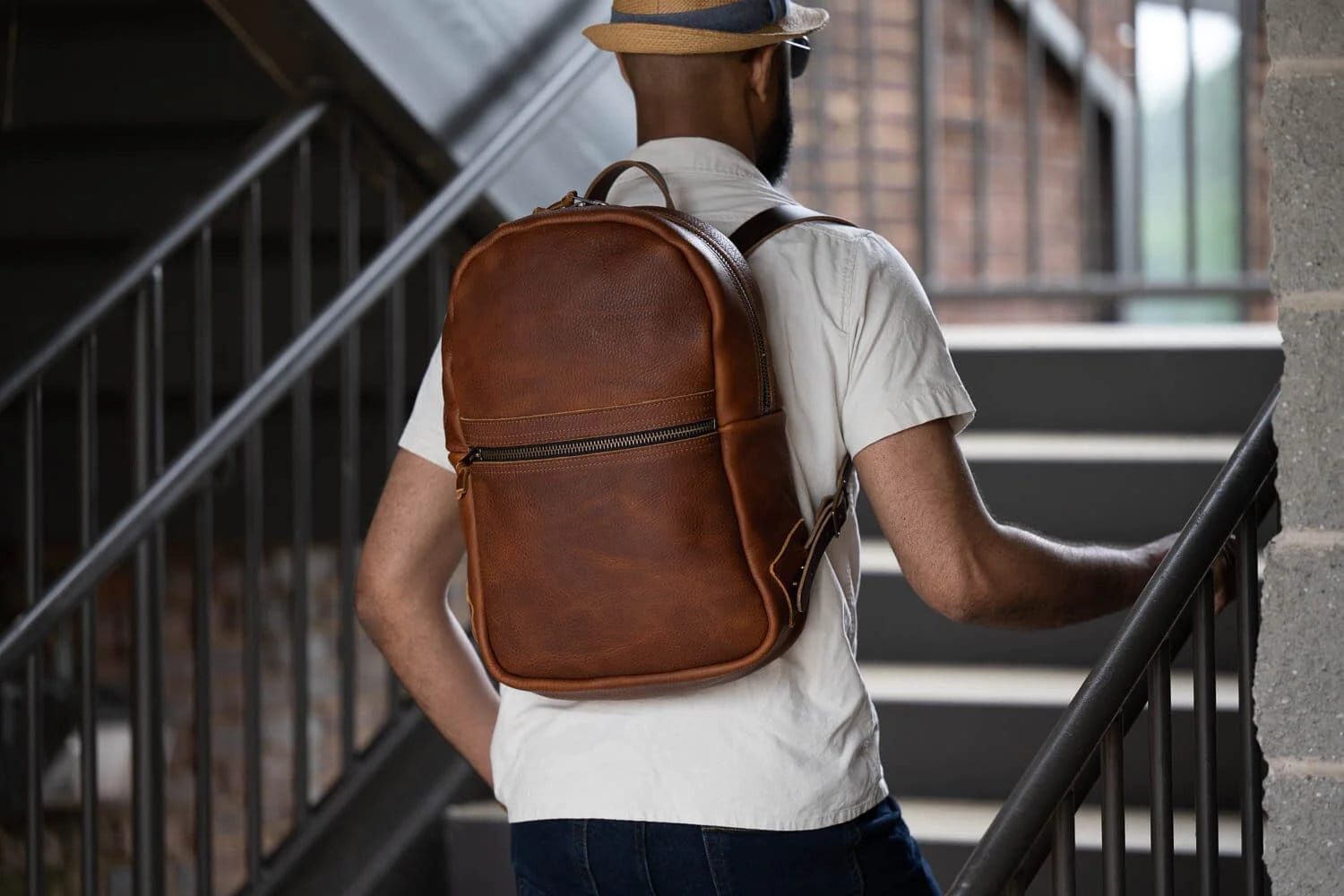 Sleek Leather Backpack with Zipper - Timeless Urban Elegance | EternaMuhan Handcrafted Collection - EternaMuhan